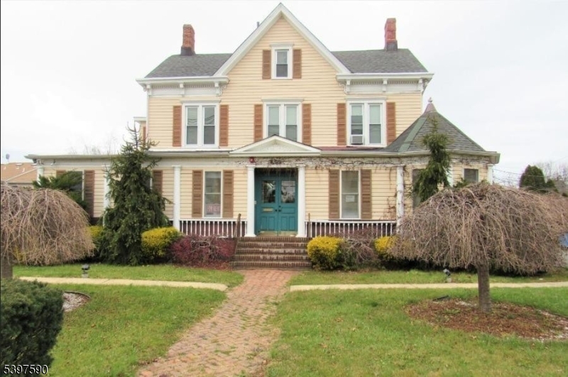 North Brunswick Twp., NJ 08902,623 Georges Rd 1C