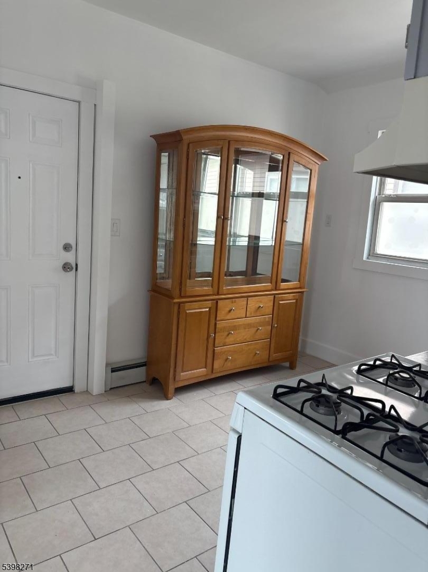 Elizabeth City, NJ 07202,503 Erico Ave #2