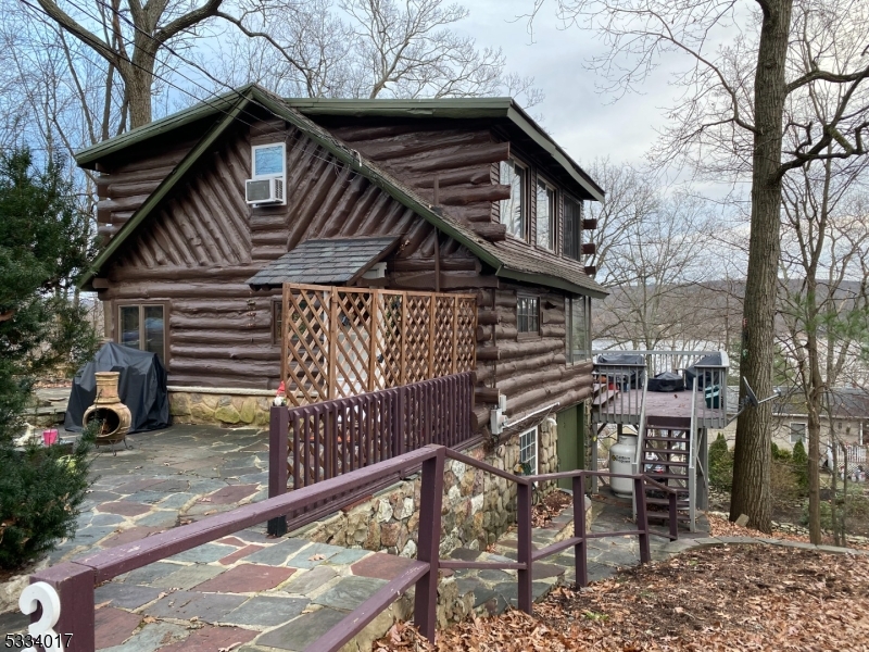 West Milford Twp., NJ 07421,3 Kushaqua Trl