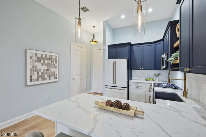 Bloomfield Twp., NJ 07003,186 Walnut St #114