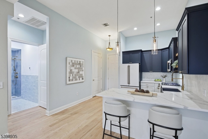 Bloomfield Twp., NJ 07003,186 Walnut St #114