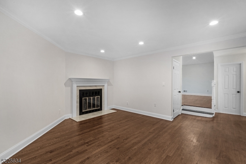 Florham Park Boro, NJ 07932,250 Ridgedale Ave #A5