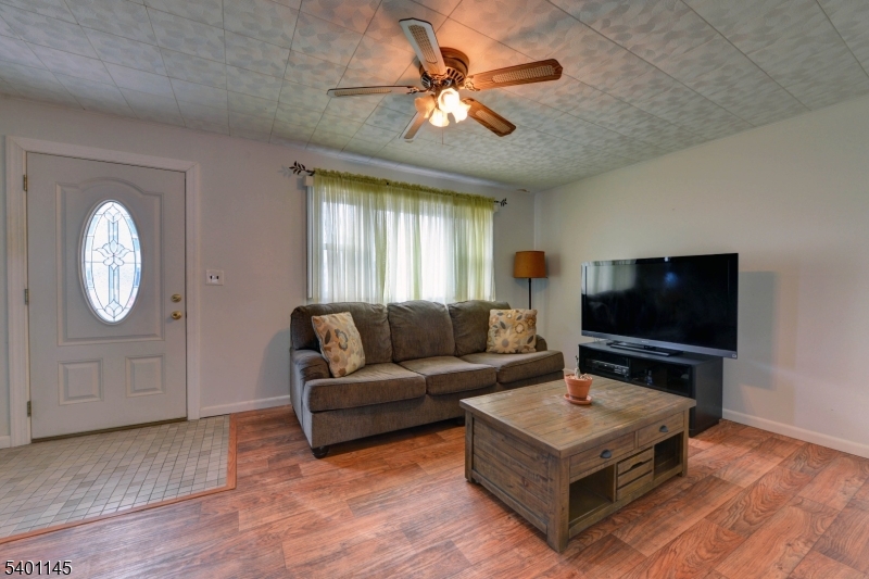 Paterson City, NJ 07502,186-188 Sherwood Ave