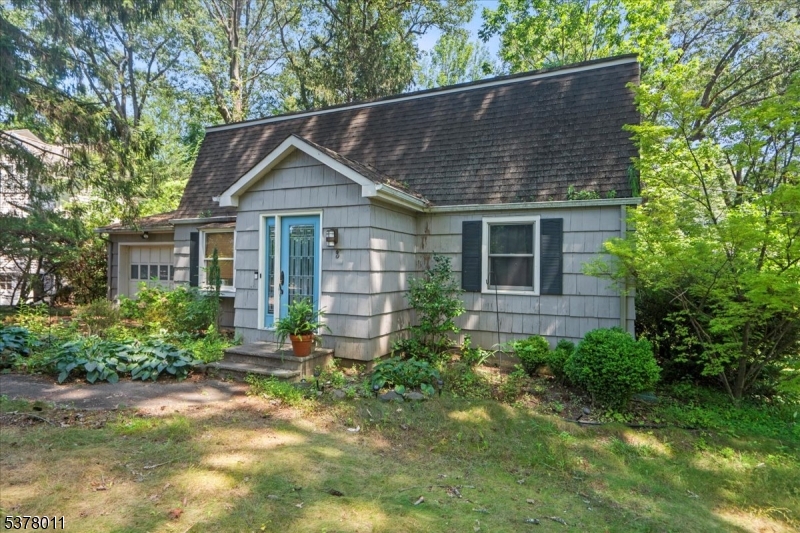 3 Fernwood Trl, Mountain Lakes Boro, NJ 07046