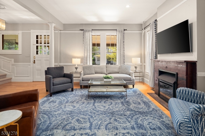 27 Maple Ave, Madison Boro, NJ 07940