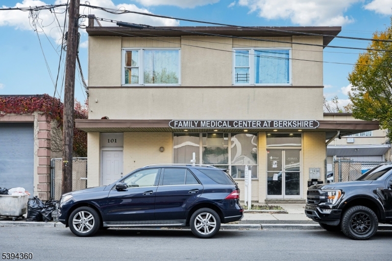 99 Berkshire Ave, Paterson City, NJ 07502