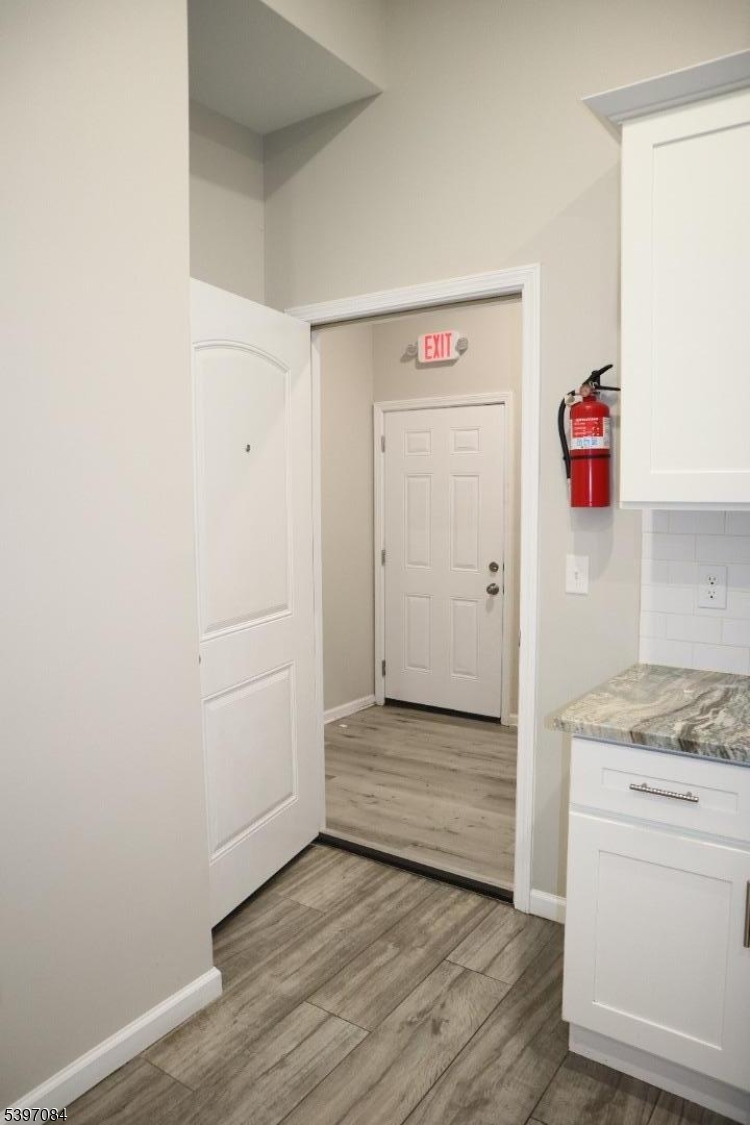 Newark City, NJ 07104,154 Garside St 1st Fl. #1