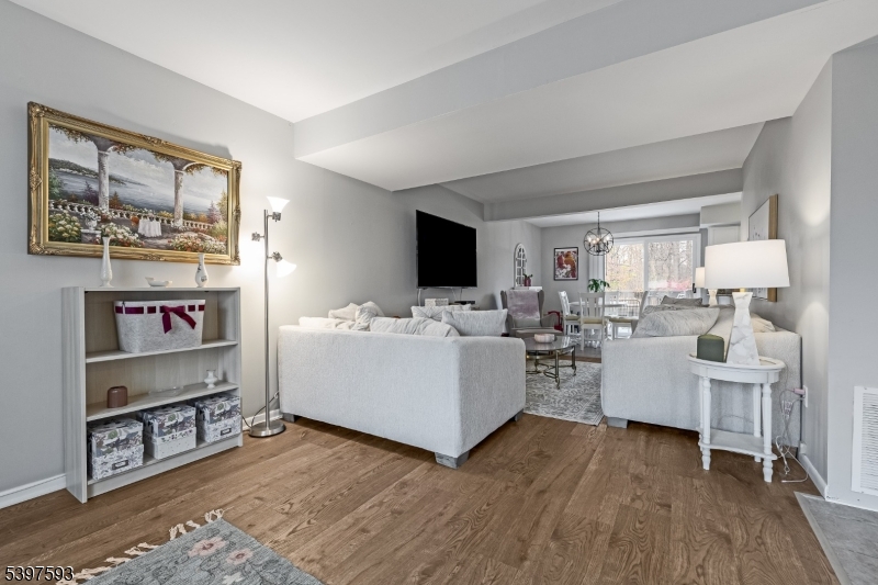 393 Mohegan Cir #393, Andover Twp., NJ 07848