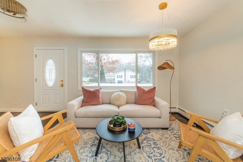 Hopatcong Boro, NJ 07843,315 SANTA FE TRAIL