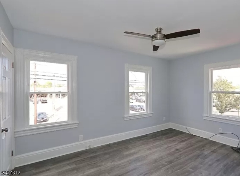 Garwood Boro, NJ 07027,321 South Ave