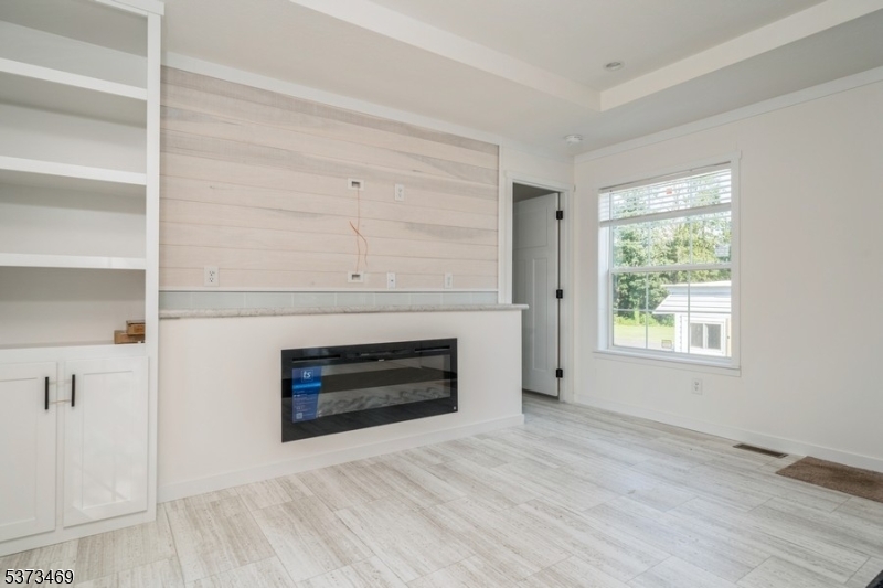 Chester Boro, NJ 07930,195 W Main St Unit 22 #22