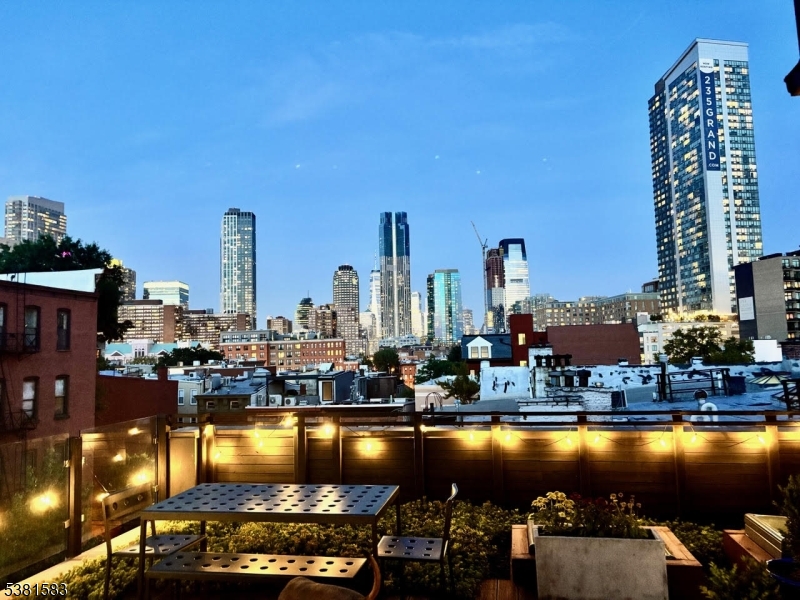 54 Bright St #4,  Jersey City,  NJ 07302