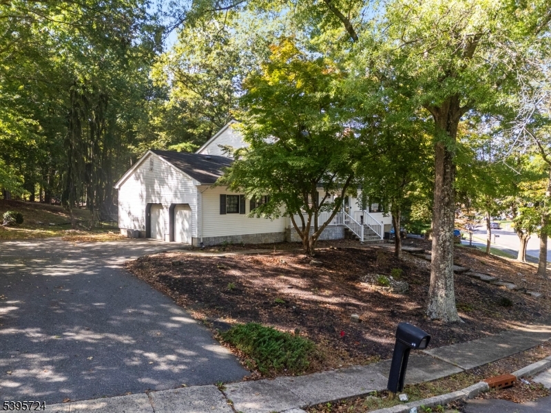 Marlboro Twp., NJ 07746,34 Brookside Cir