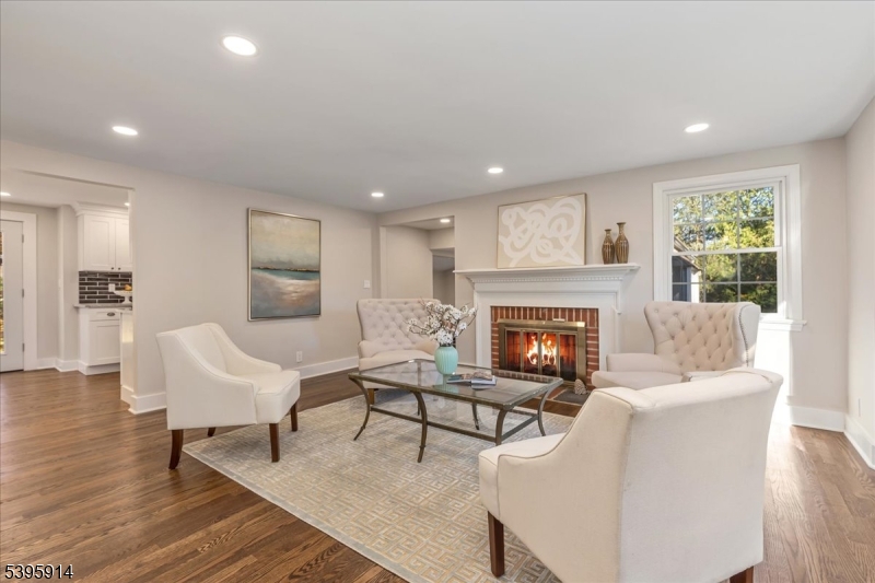 Long Hill Twp., NJ 07933,864 Valley Rd