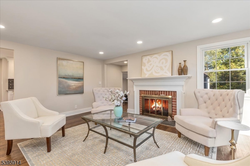 Long Hill Twp., NJ 07933,864 Valley Rd