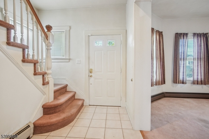 West Orange Twp., NJ 07052,37 Kingsley St