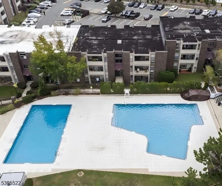 Nutley Twp., NJ 07110,1 River Rd