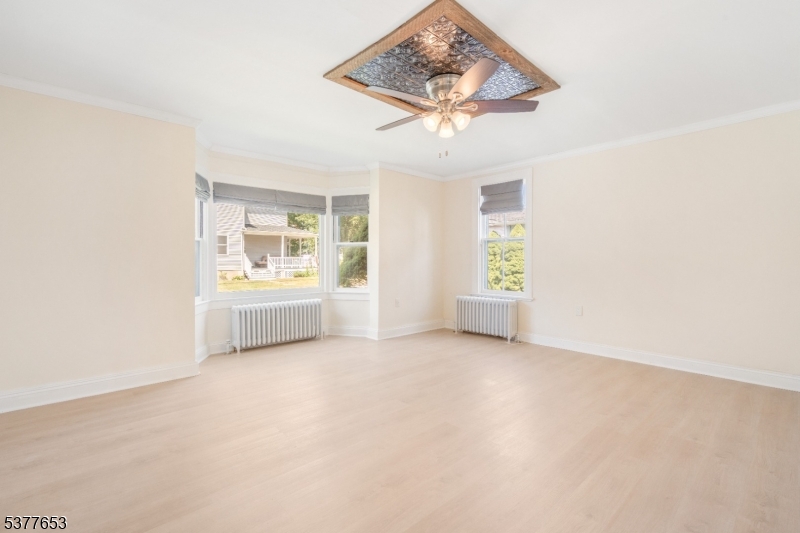 Newton Town, NJ 07860,43 Madison St