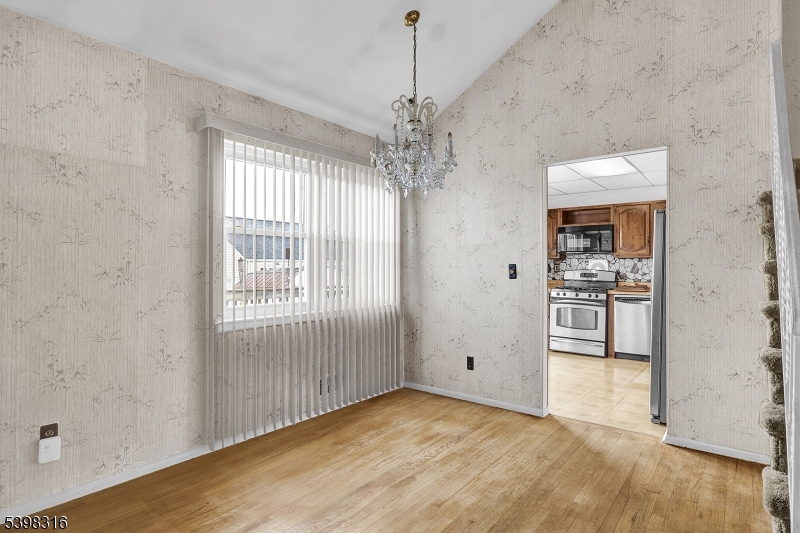 Carteret Boro, NJ 07008,85 Whitman St