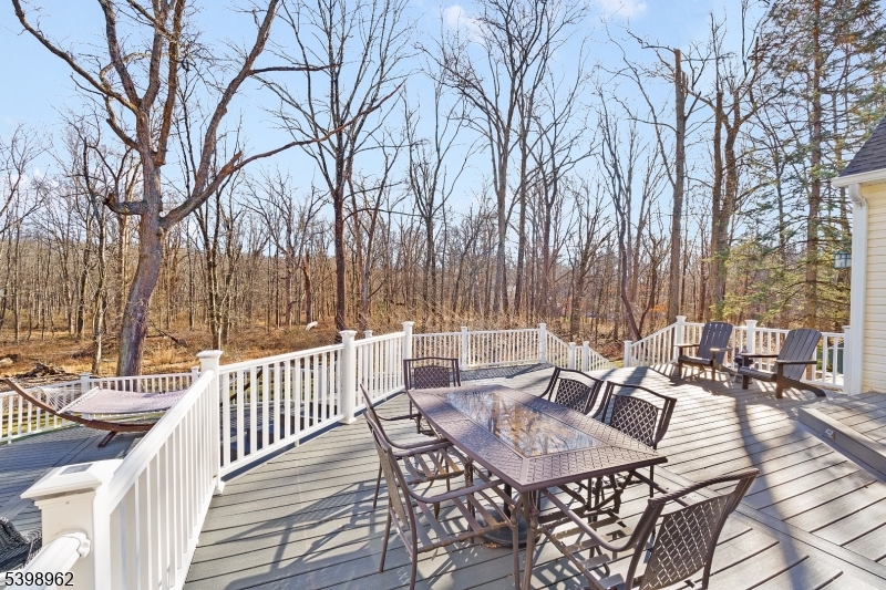 Chester Twp., NJ 07930,1 Colby Farm Rd