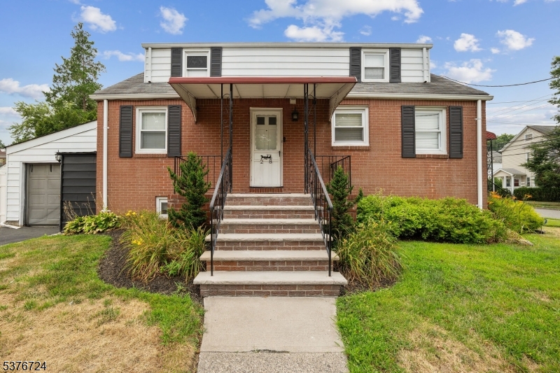 28 High Park Pl, Clifton City, NJ 07011