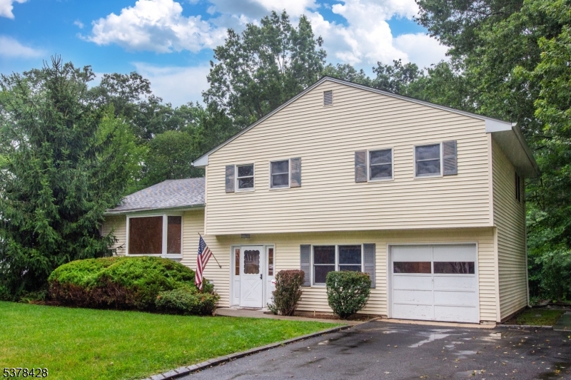 63 Shadow Ln, Berkeley Heights Twp., NJ 07922