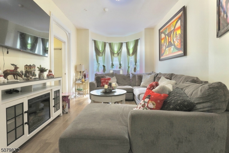 Newark City, NJ 07107,116 N 13th St