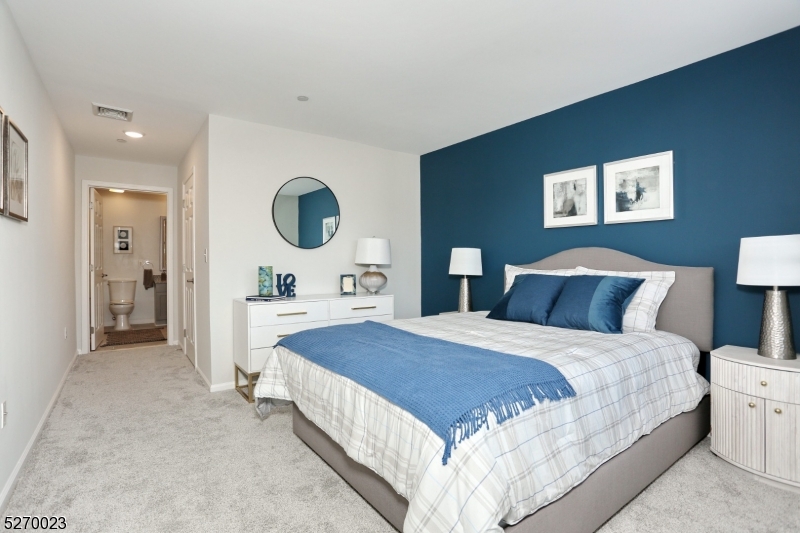 Midland Park Boro, NJ 07432,187 Paterson Avenue, 105