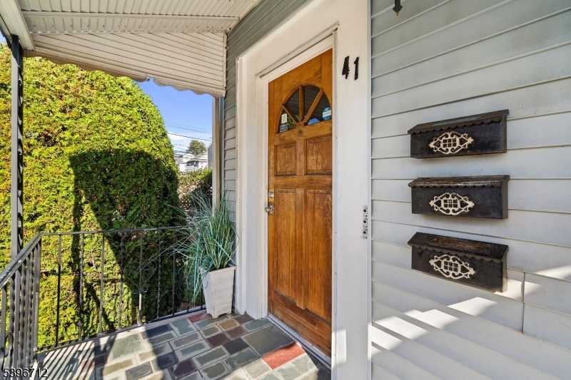 Paterson City, NJ 07503,41 Columbia Ave