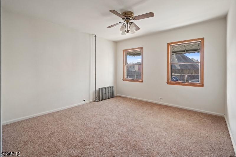 Paterson City, NJ 07503,41 Columbia Ave