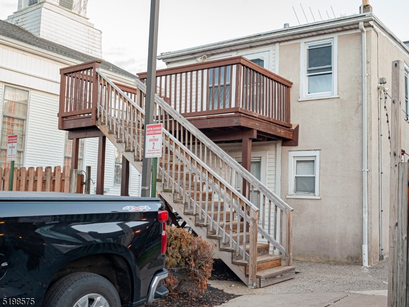 Raritan Boro, NJ 08869,14 W SOMERSET ST #6C