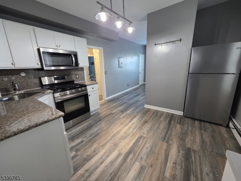 East Orange City, NJ 07017,94 N 17Th St #2