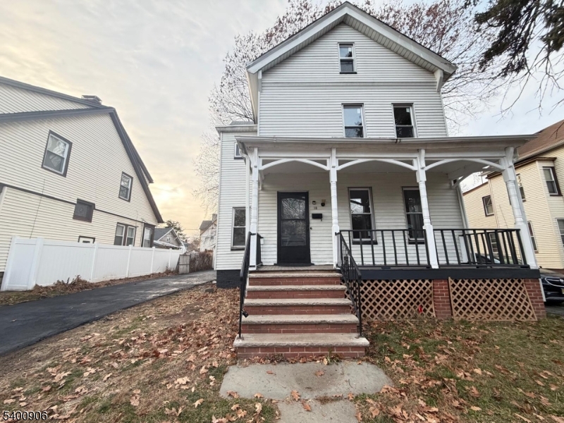 East Orange City, NJ 07017,19 Linwood Pl