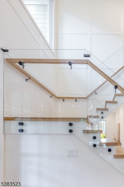 Millburn Twp., NJ 07078,12 Coniston Rd