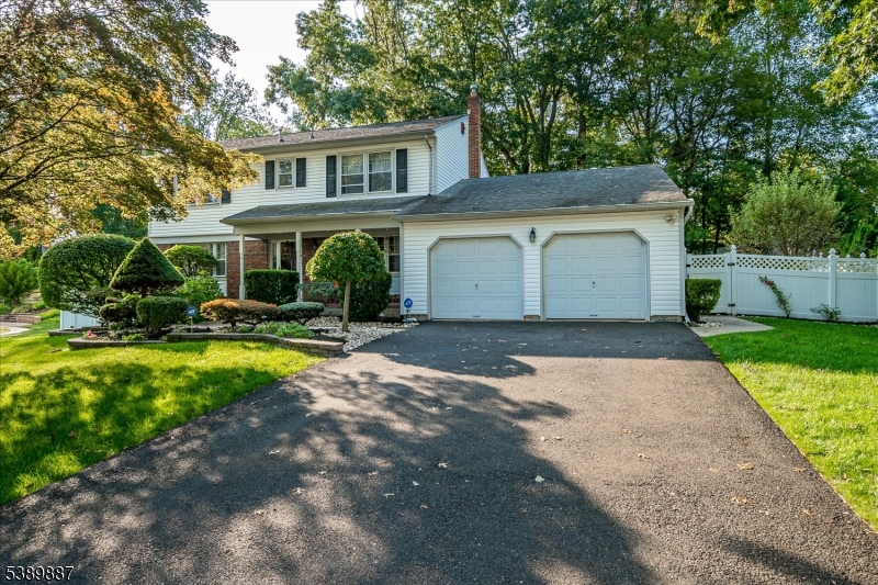 12 Gladstone Dr, East Brunswick Twp., NJ 08816