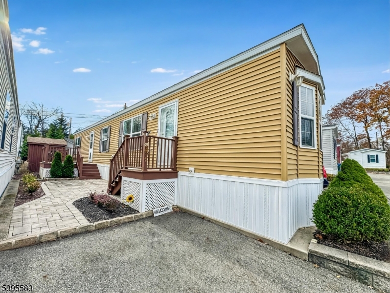 18 EASY DRIVE, Jefferson Twp., NJ 07438