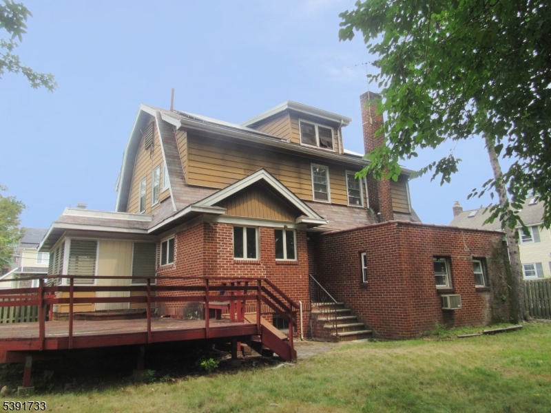 Englewood City, NJ 07631,300 Windsor Rd