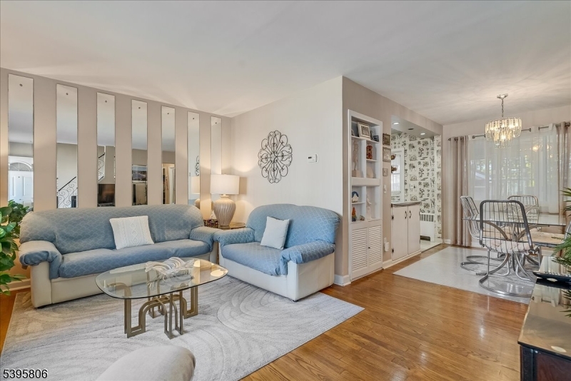 Verona Twp., NJ 07044,29 Lynwood Rd