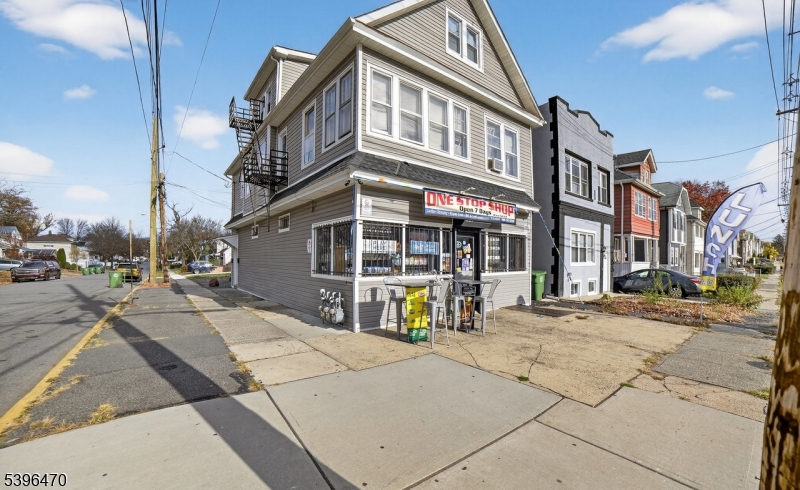 Roselle Boro, NJ 07203,301 E 9Th Ave