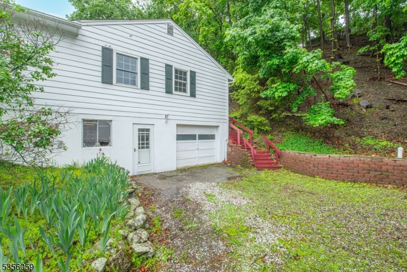 Sparta Twp., NJ 07871,187 E Shore Trl