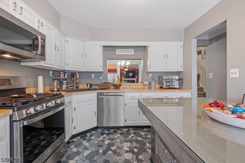 Raritan Twp., NJ 08822,63 Jefferson Ct