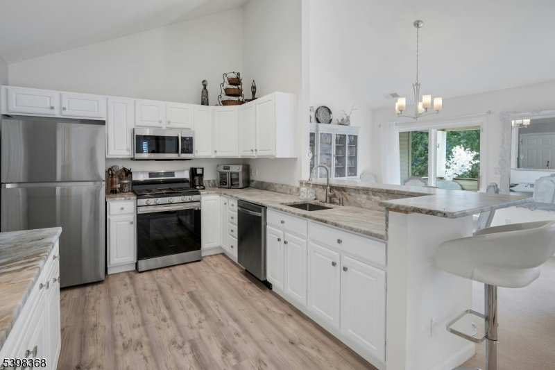 8 Caleb Ct #904, Hardyston Twp., NJ 07419