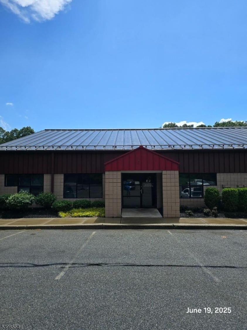 Roxbury Twp., NJ 07850,12 Orben Dr