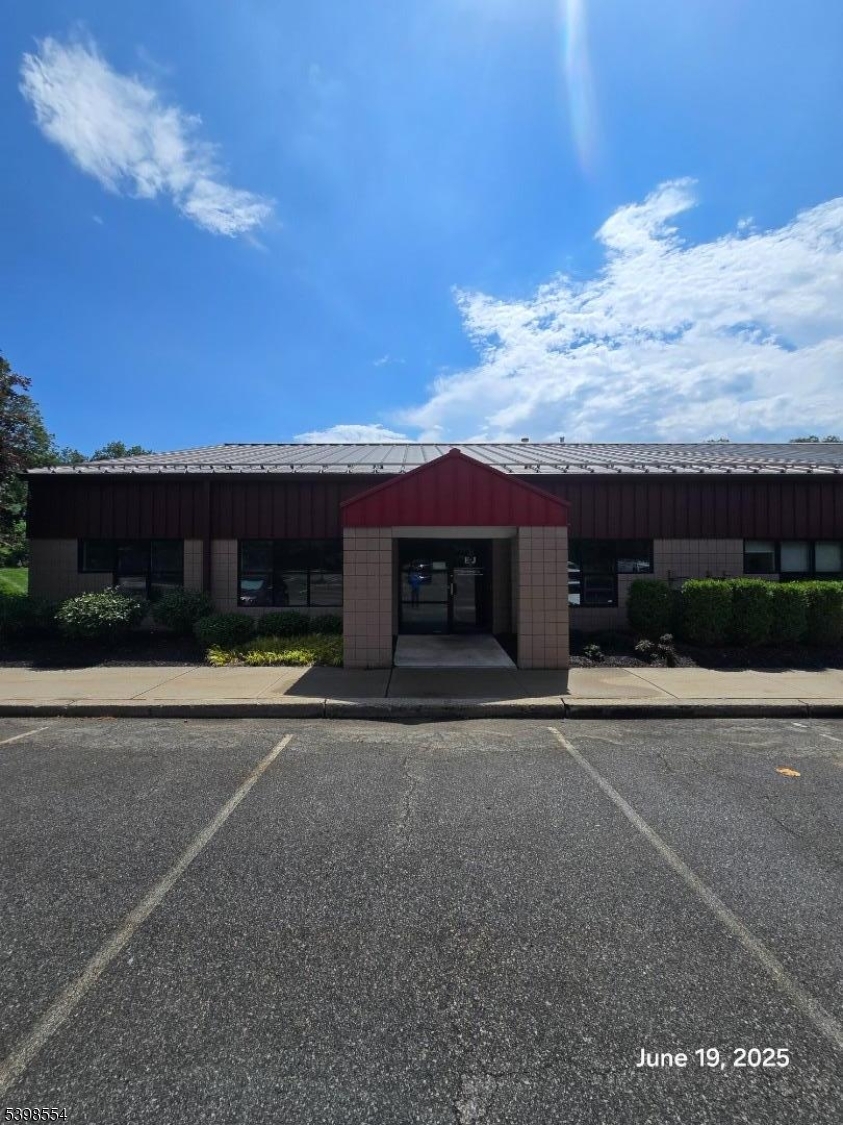 Roxbury Twp., NJ 07850,12 Orben Dr