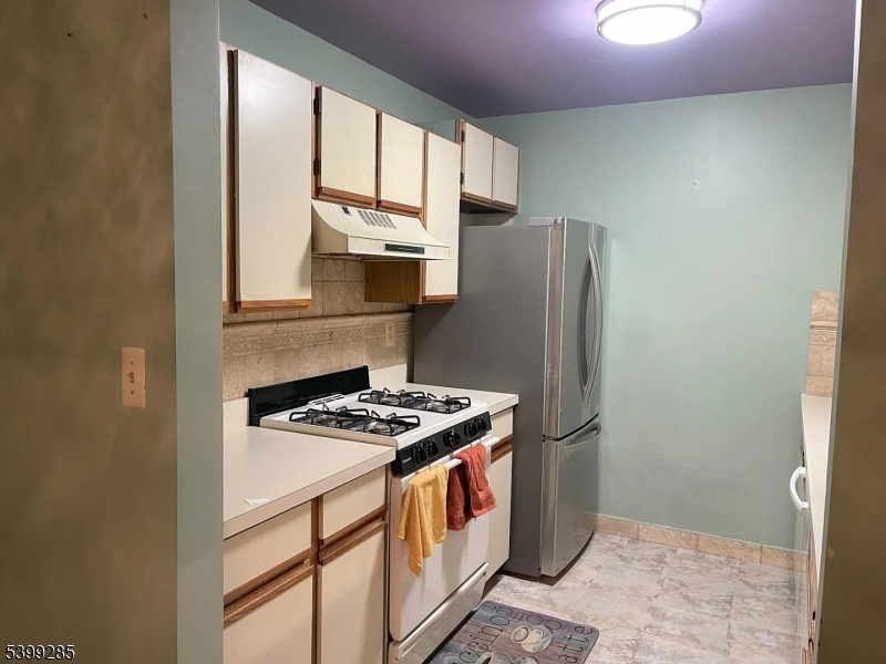 Bridgewater Twp., NJ 08805,420 Stratford Pl