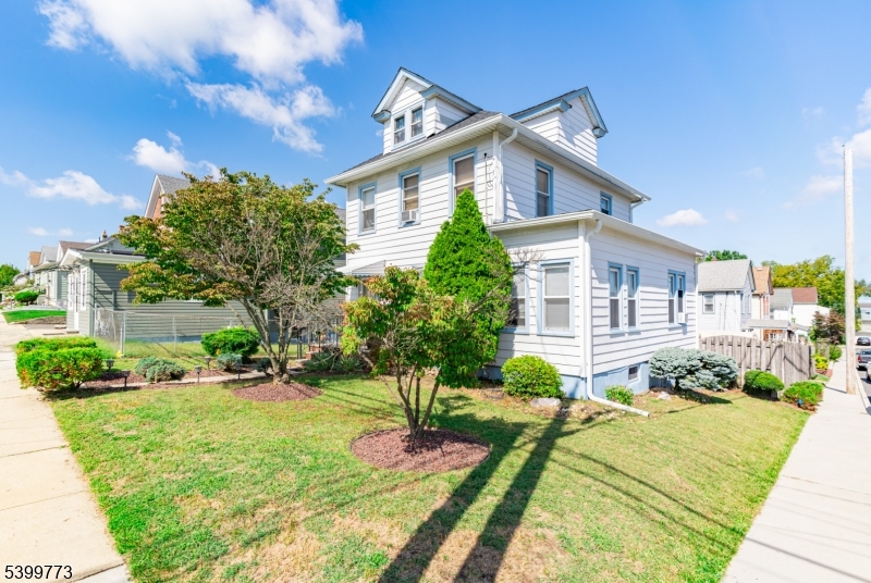 Sayreville Boro, NJ 08872,53 Dane St