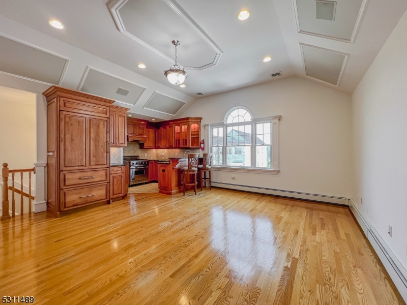 Clifton City, NJ 07011,91 Cutler St #2