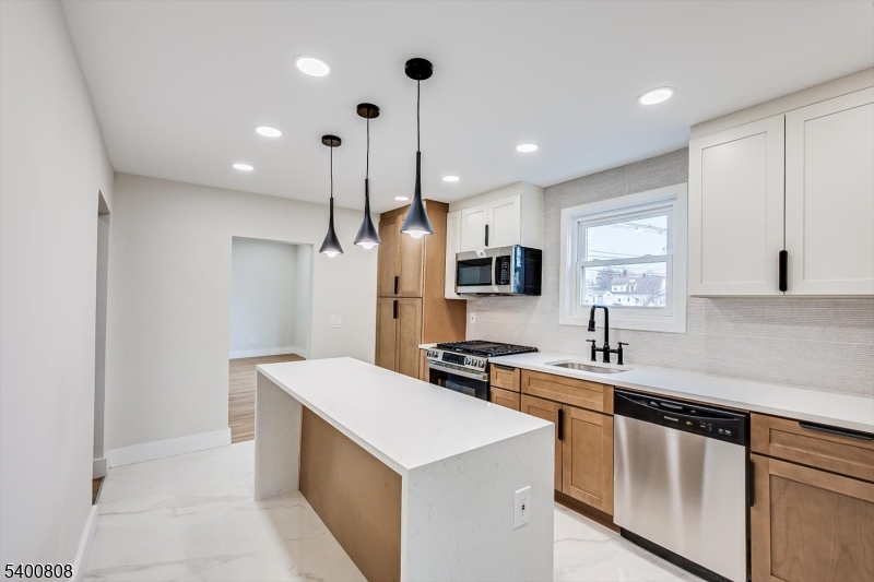 Woodbridge Twp., NJ 07095,237 Mawbey St