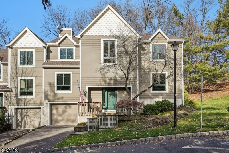 51 Mill Pond Rd #51, Woodland Park, NJ 07424
