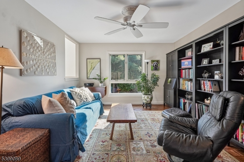 Woodland Park, NJ 07424,51 Mill Pond Rd #51